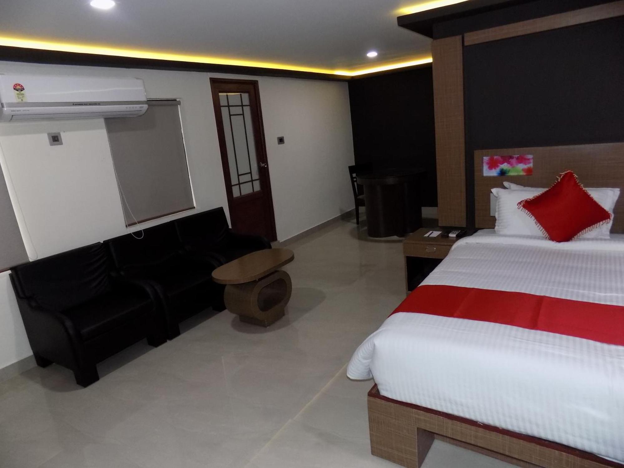 Hotel A J Park Alappuzha Extérieur photo