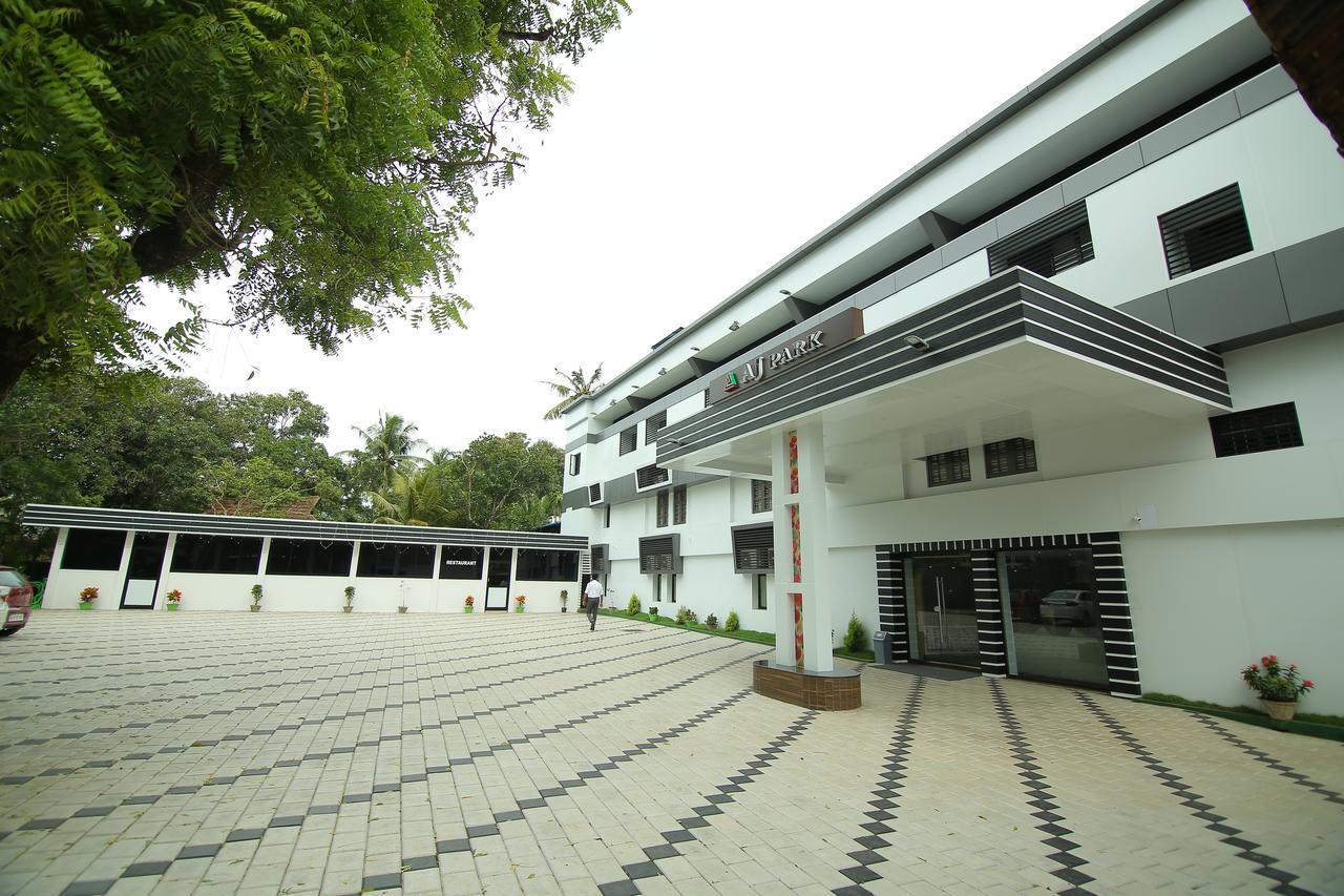 Hotel A J Park Alappuzha Extérieur photo