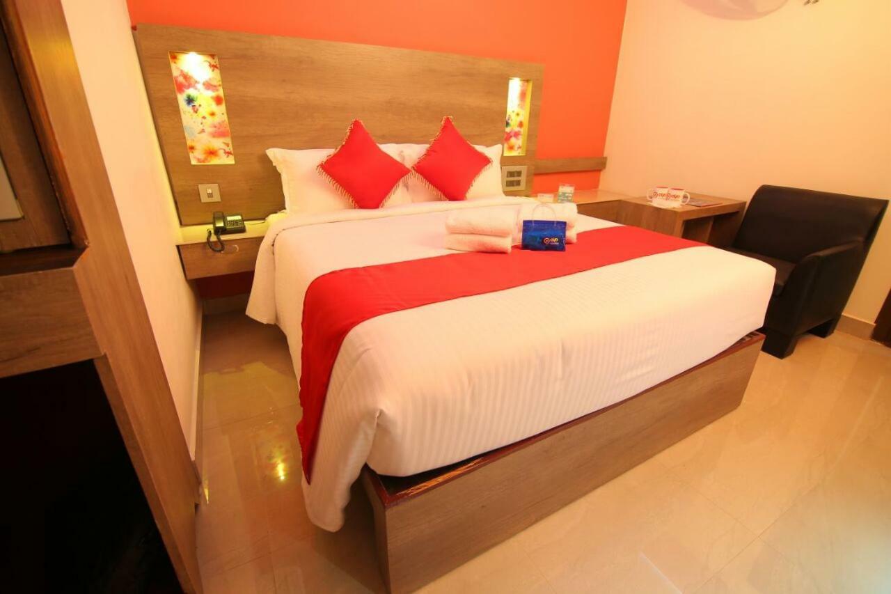 Hotel A J Park Alappuzha Extérieur photo